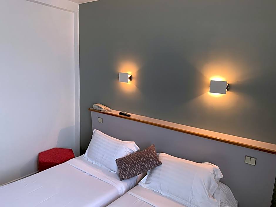 Picardy Hotel-Gare du Nord