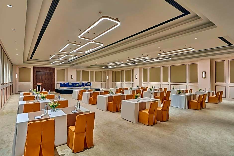 DoubleTree by Hilton Varanasi