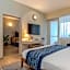 Comfort Inn & Suites Levittown