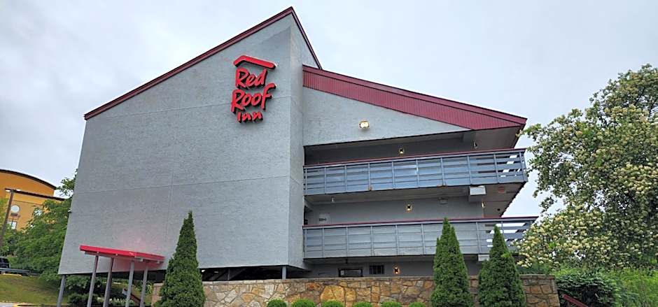 Red Roof PLUS+ Pittsburgh East - Monroeville