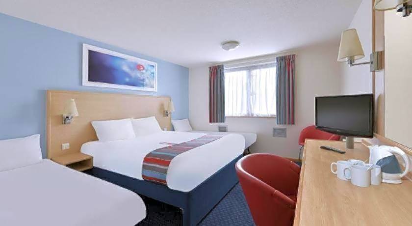 Travelodge Bicester Cherwell Valley M40