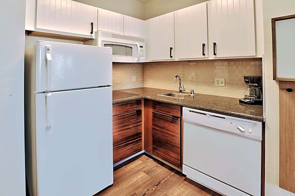Staybridge Suites - Albuquerque Airport By IHG