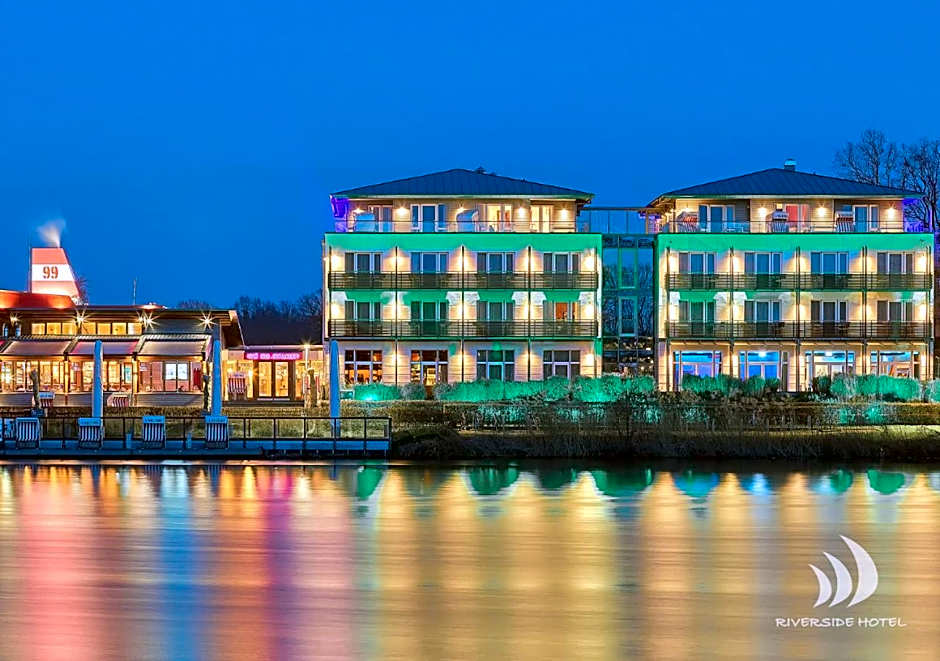 Riverside Hotel