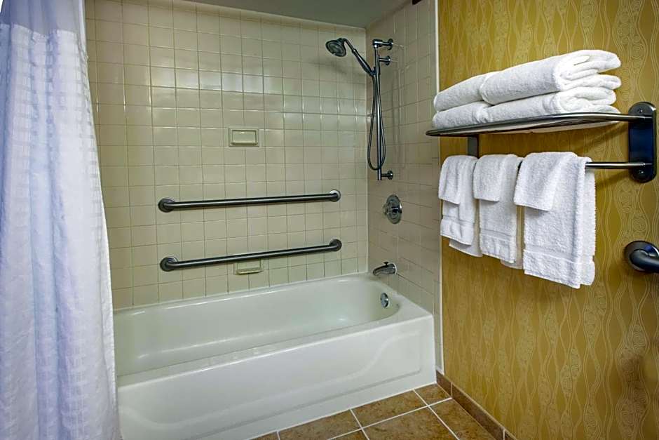 Baymont by Wyndham Harrisburg