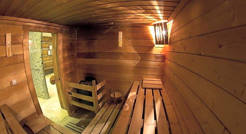 Hotel Krysztal Conference & Spa