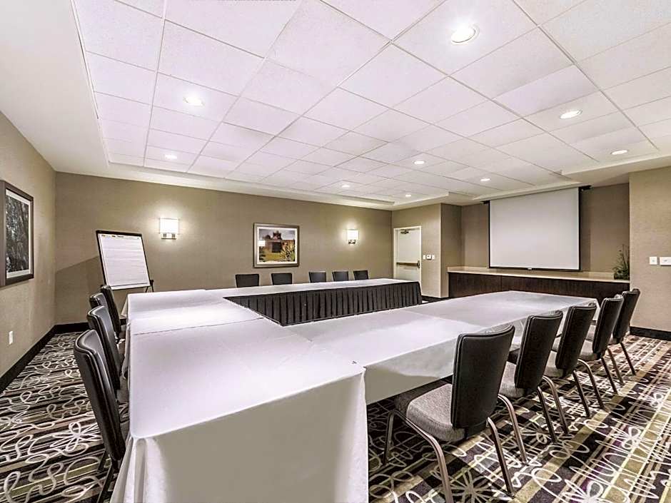 La Quinta Inn & Suites by Wyndham San Antonio Downtown