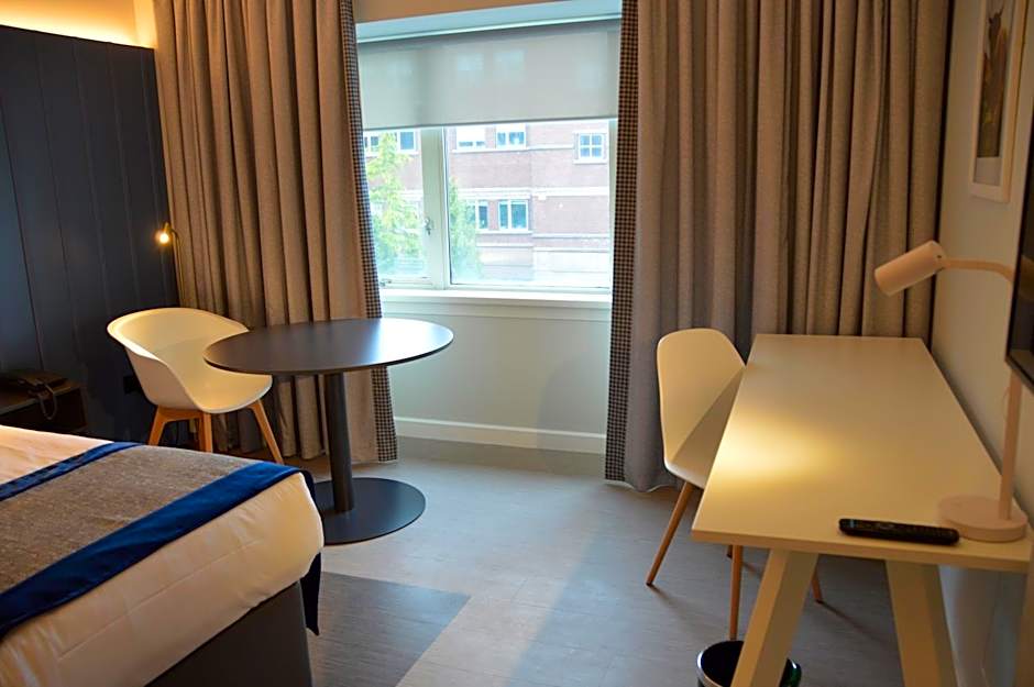 Golden Jubilee Conference Hotel