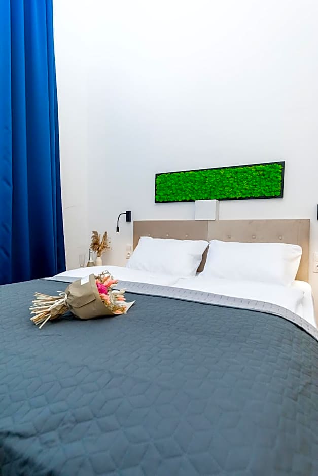 Adagio Downtown Rooms