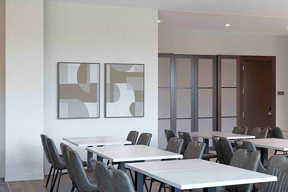 Homewood Suites By Hilton Boston Logan Airport Chelsea