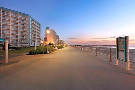 Surfbreak Virginia Beach Oceanfront, an Ascend Collection Hotel