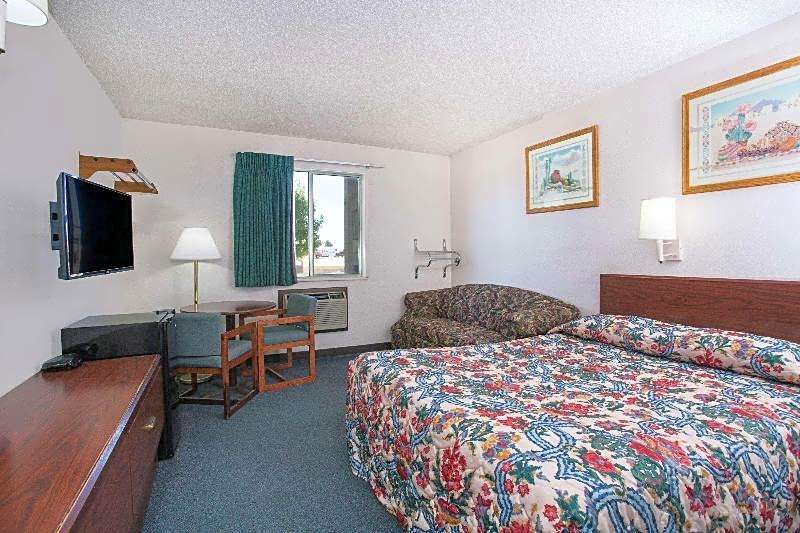 Super 8 Limon Co – Limon, CO