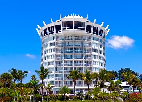 Bellwether Beach Resort