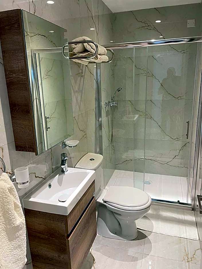 La Reggia Seaview Guesthouse