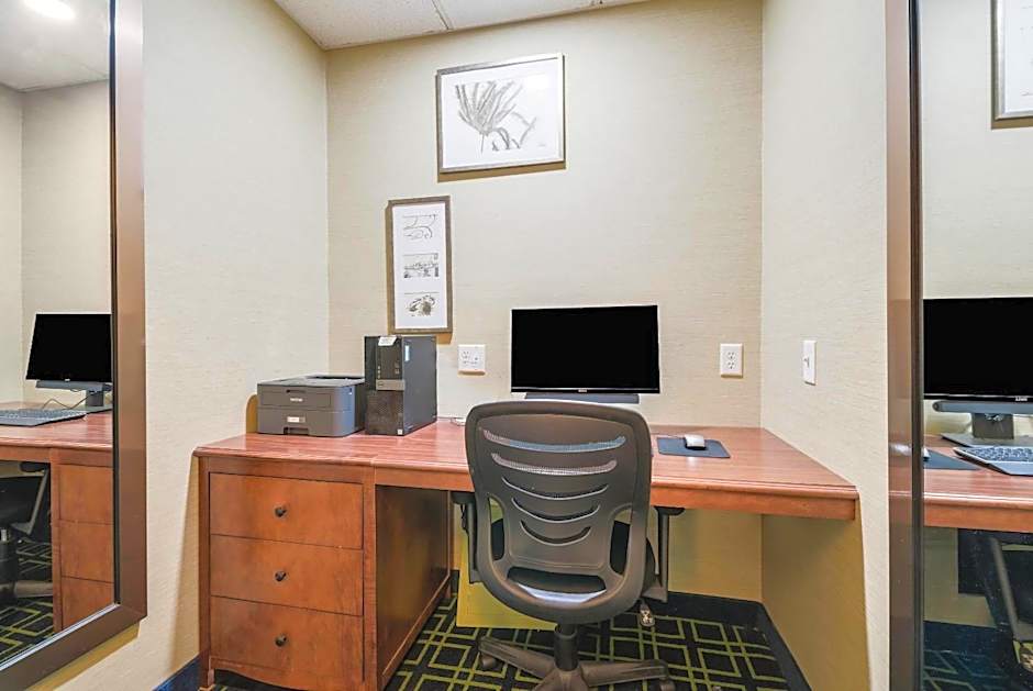 Sleep Inn & Suites