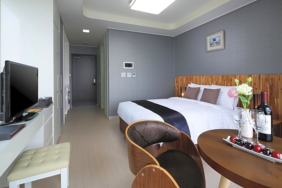 Shinchon Ever8 Serviced Residence