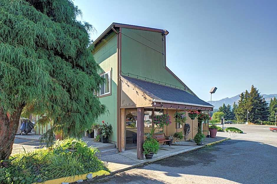 Columbia Gorge Inn