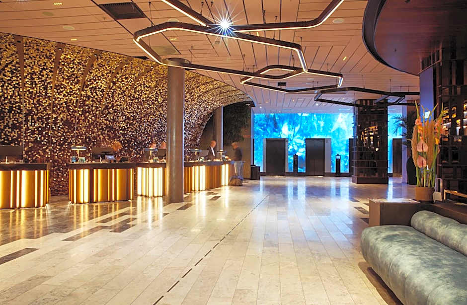 Clarion Hotel The Hub