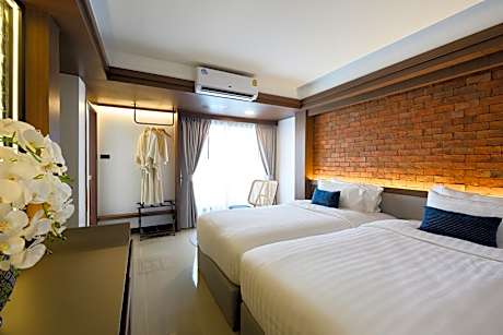 Twin Bed with City View