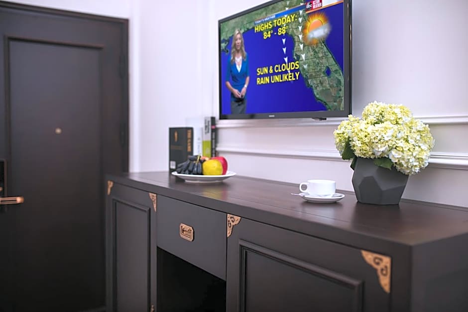 Golden Rooster hotel