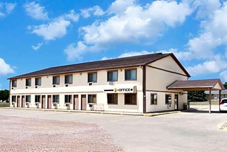 Super 8 by Wyndham Winner SD