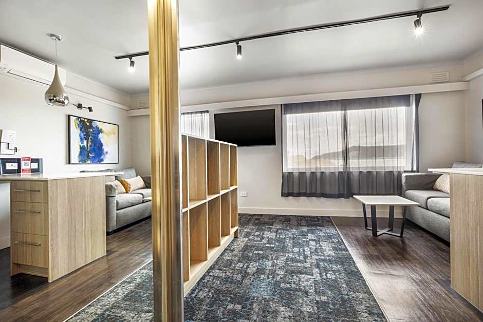 Burnie Central Townhouse Hotel