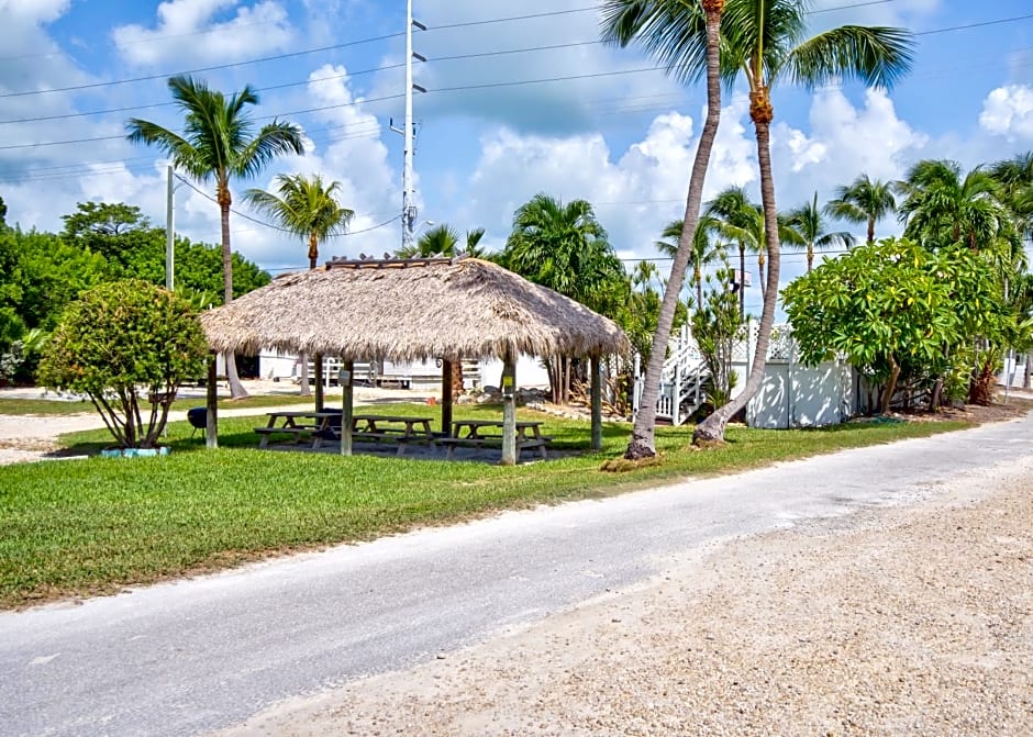Bonefish Bay Motel & RV's