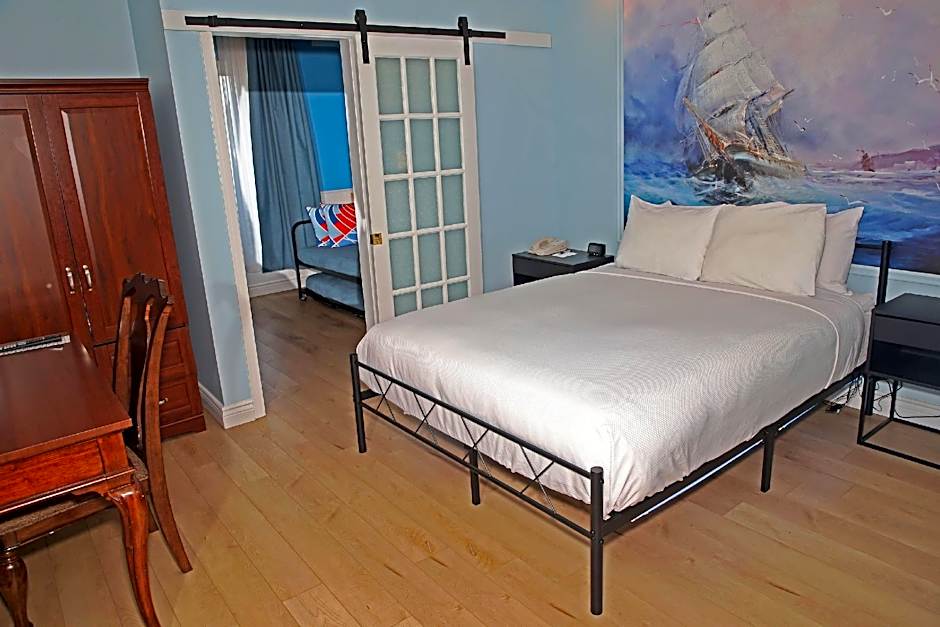 Photo 1 of 1 of Family 1 King Bed and 2 Twin Beds Suite