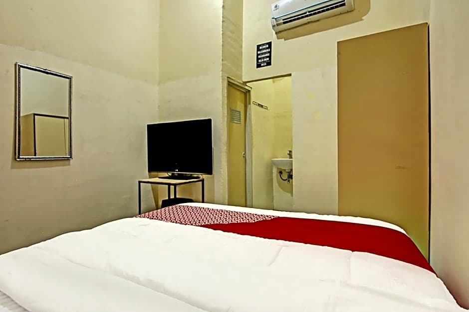 OYO Life 91268 Homestay Bu Erma Syariah