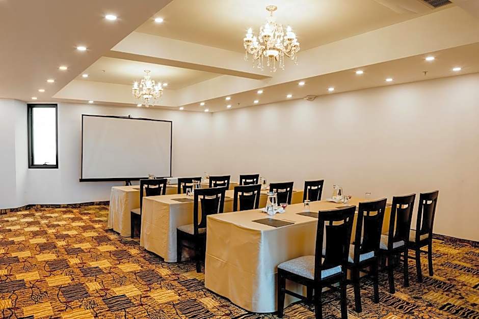 Nobility Grand Hotel