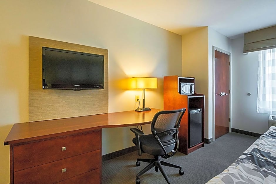Sleep Inn & Suites Manchester