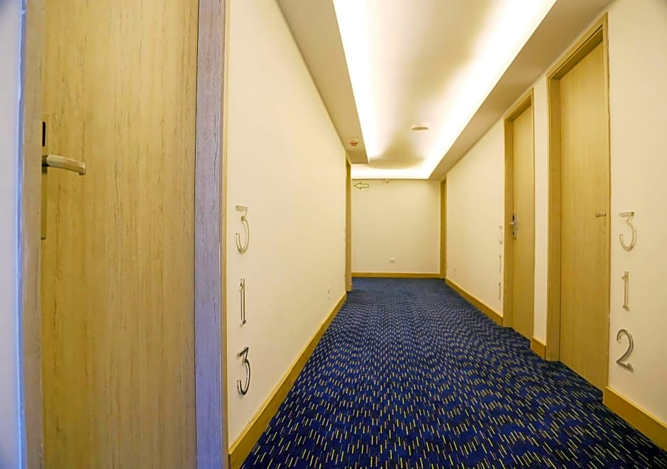 Washington Plaza by DOT Premium