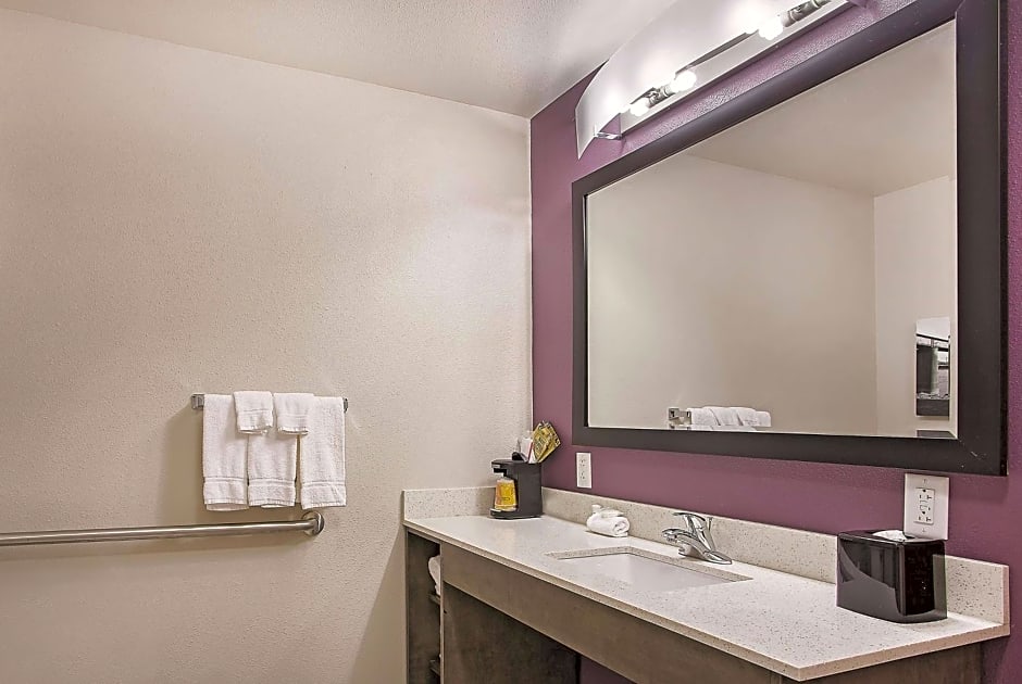 La Quinta Inn & Suites by Wyndham Chattanooga - Lookout Mtn