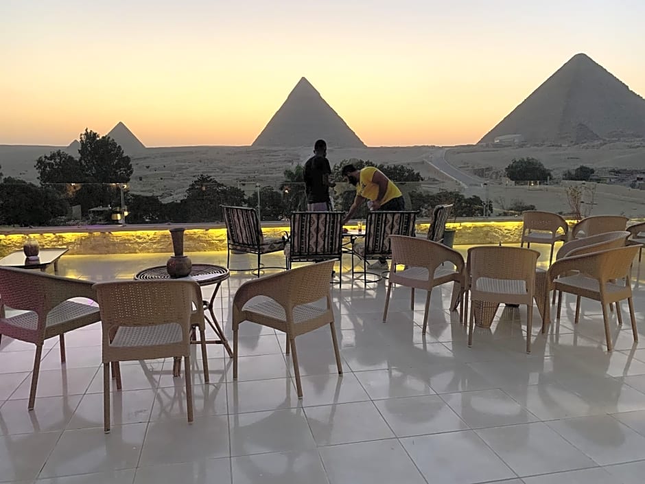Sahara Pyramids Inn