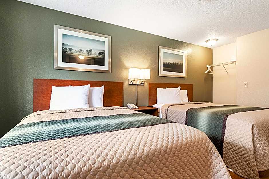 HomeTowne Studios Tacoma - Puyallup