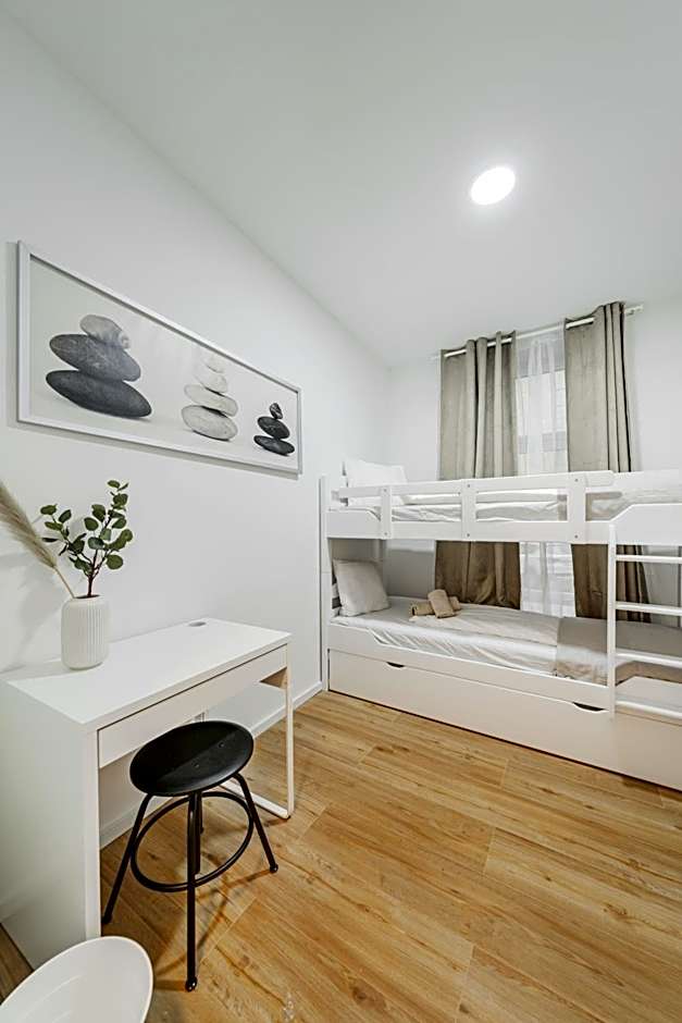 Central City Rooms by Home2