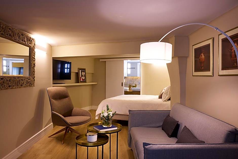 Vrachos Athens Suites