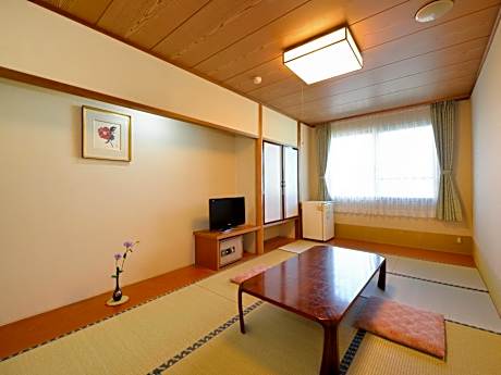 Japanese-Style Room with Shared Bathroom - Non-Smoking