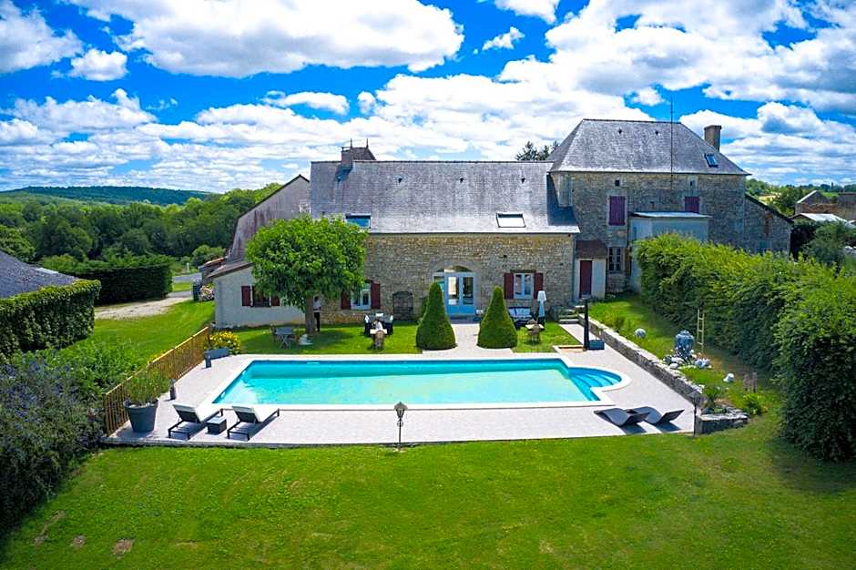 Hotel A Jayac - Logis Hotels
