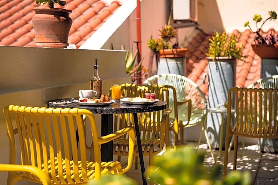 Casa do Bairro by Shiadu