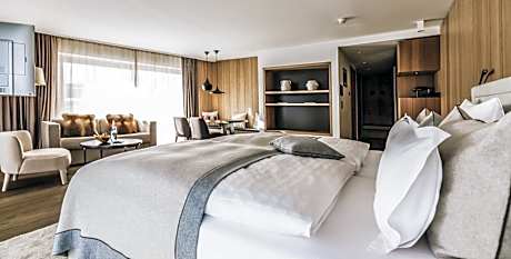 Junior Suite with Balcony