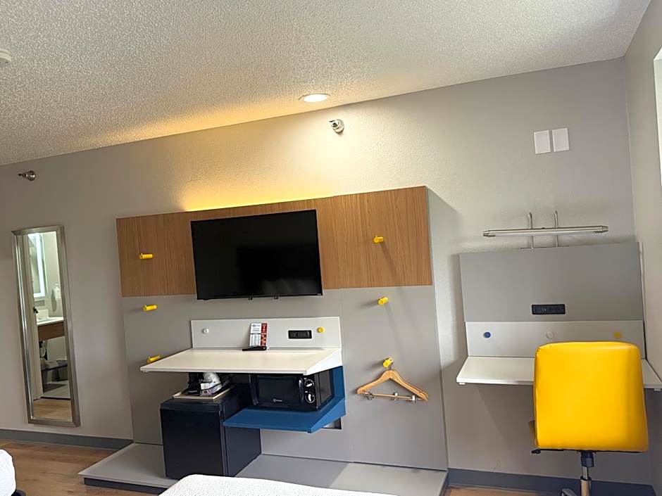 Microtel Inn & Suites By Wyndham Sioux Falls
