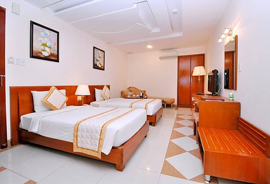 Tan Hoang Long Hotel – Ho Chi Minh City, 