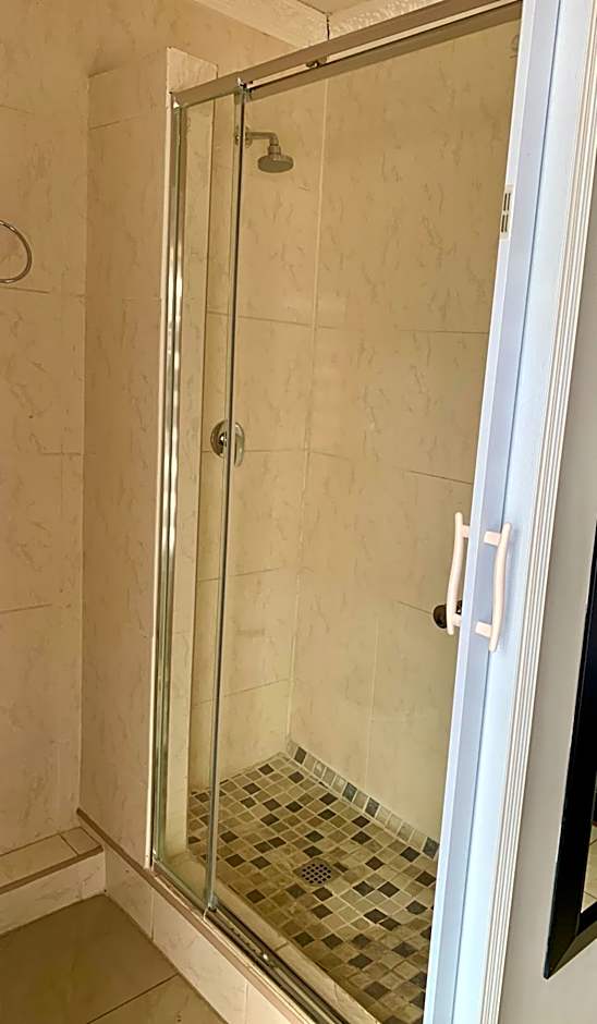 KwaZikode Guesthouse