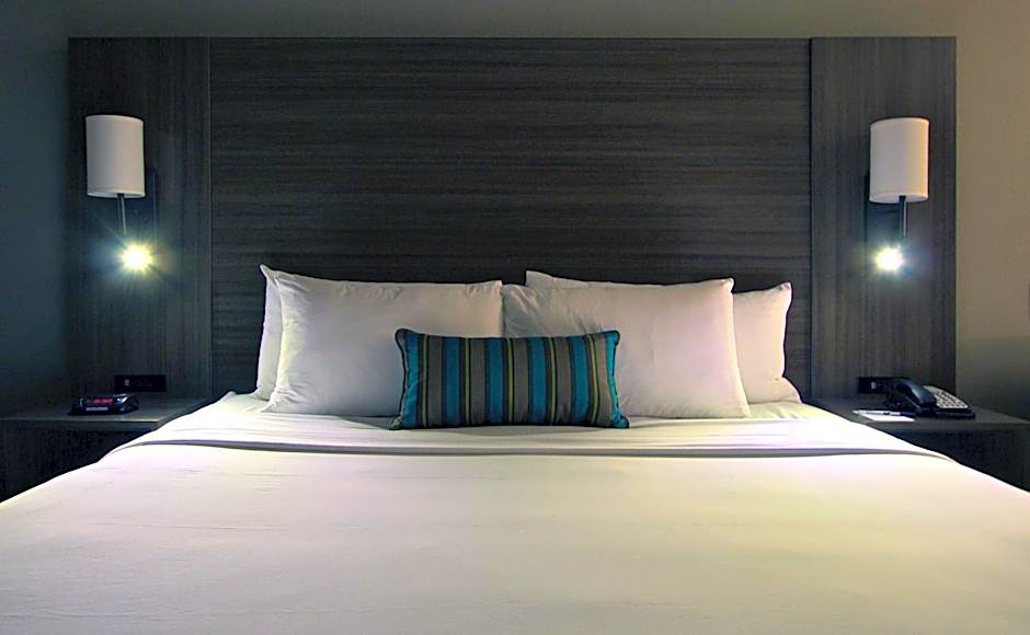 Executive Inn & Suites Oakland