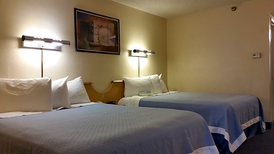 Days Inn by Wyndham Buena Park