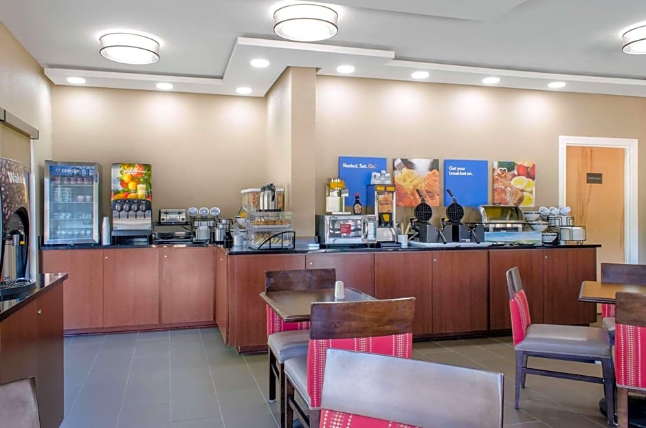 Comfort Inn & Suites Covington - Mandeville