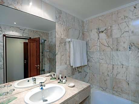 Charming Double Room with Terrace