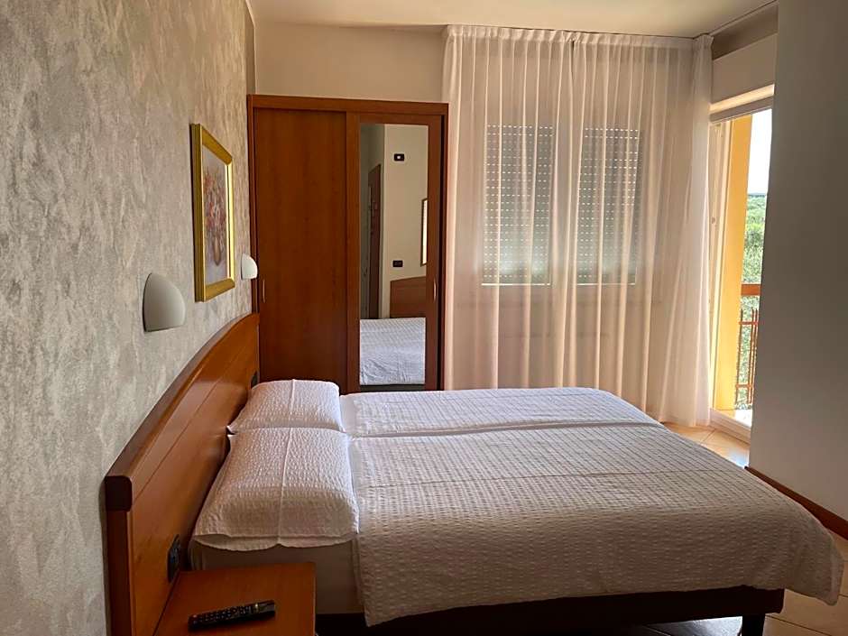 Photo 1 of 4 of 1 Double Bed or 2 Beds, Balcony