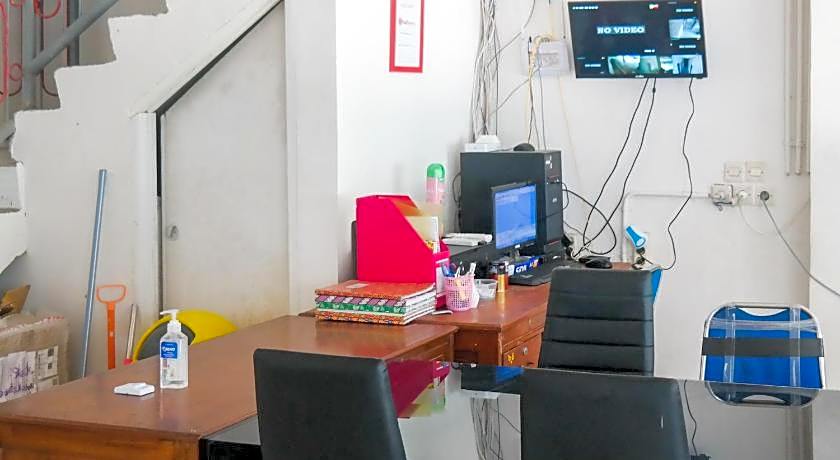 OYO 90062 Ava Guesthouse