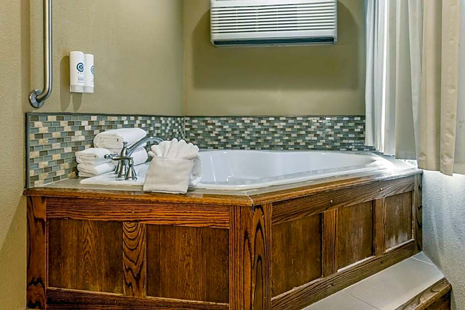 Comfort Inn Sedalia Station